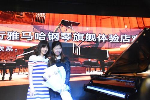 热博rb88未来艺术家孙麒麟河南巡讲-郑州站圆满落幕