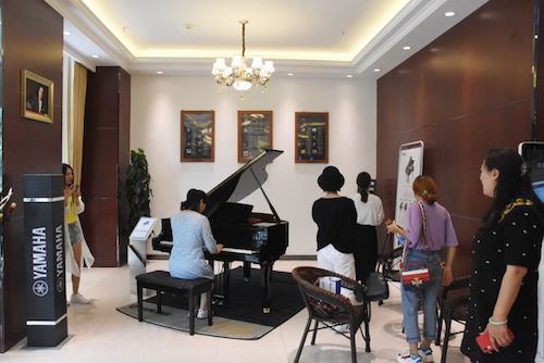 热博rb88未来艺术家孙麒麟河南巡讲-郑州站圆满落幕
