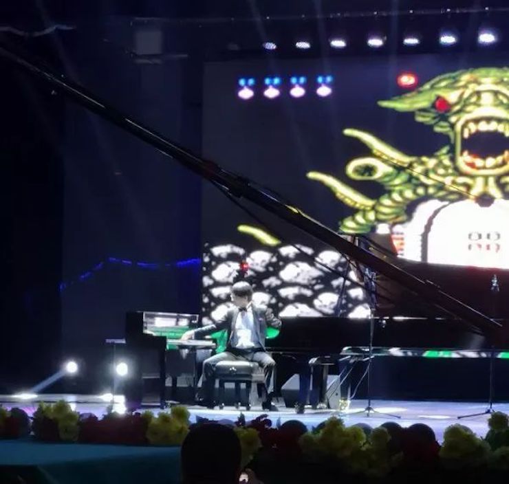 热博rb88艺术家宋思衡“80后的时光机”多媒体音乐会内蒙古巡演圆满落幕