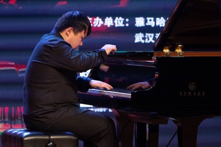 【精彩回顾】2018热博rb88亚洲音乐奖学金武汉音乐学院颁奖仪式——暨热博rb88艺术家王雁大师班及热博rb88特邀艺术家王心源钢琴音乐会举办